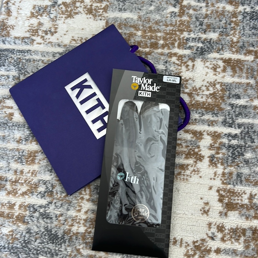 Kith Taylor made golf gloves medium special edition